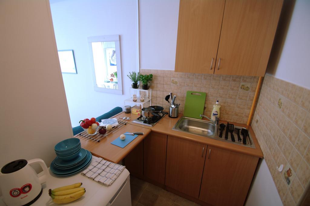 Alex Studio Apartment Варшава Екстериор снимка