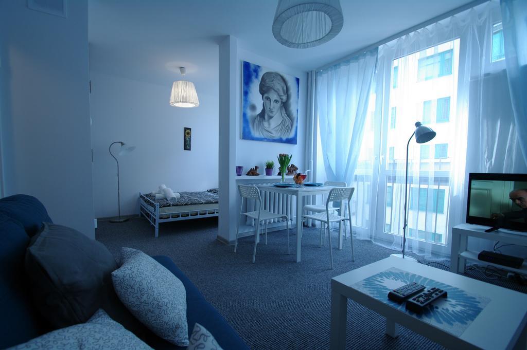 Alex Studio Apartment Варшава Екстериор снимка